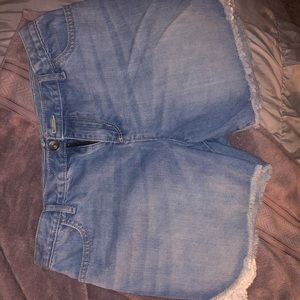 Jeans Shorts Ruffle Detail